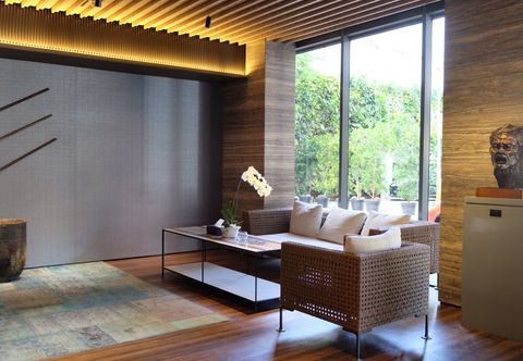 Lobby Lavenderbnb Room 2 at Uttara The Icon