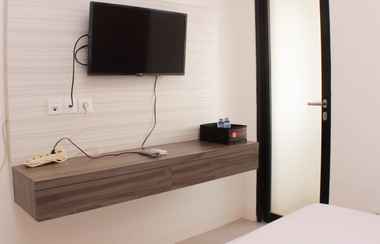 ล็อบบี้ 2 Cozy Stay and Warm Studio Urbantown Karawang Apartment By Travelio