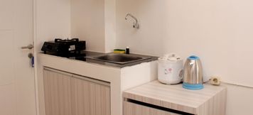 寝室 3 Cozy Stay and Warm Studio Urbantown Karawang Apartment By Travelio