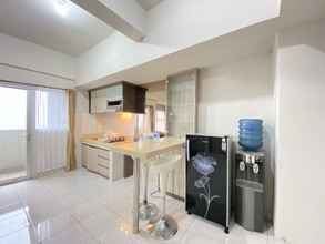 Kamar Tidur 4 Homey and Spacious 2BR Apartment at Newton Residence By Travelio
