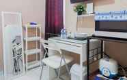 Kamar Tidur 5 Cozy and Comfortable Studio at Aeropolis 3 Apartment By Travelio