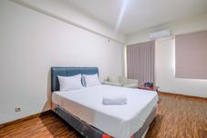 Bedroom Simply and Comfort Studio at Puri Kemayoran Apartment By Travelio