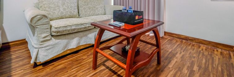 Lobby Simply and Comfort Studio at Puri Kemayoran Apartment By Travelio