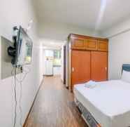 Kamar Tidur 2 Simply and Comfort Studio at Puri Kemayoran Apartment By Travelio