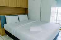 Kamar Tidur Nice and Fancy 2BR Apartment at M-Town Residence By Travelio