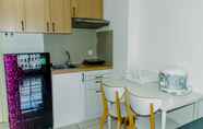 Bilik Tidur 4 Nice and Fancy 2BR Apartment at M-Town Residence By Travelio