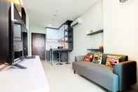 Common Space Best Price and Warm 1BR Brooklyn Apartment near IKEA Alam Sutera by Travelio