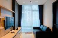 Lobby Chic and Tidy 1BR Brooklyn Apartment near IKEA Alam Sutera By Travelio