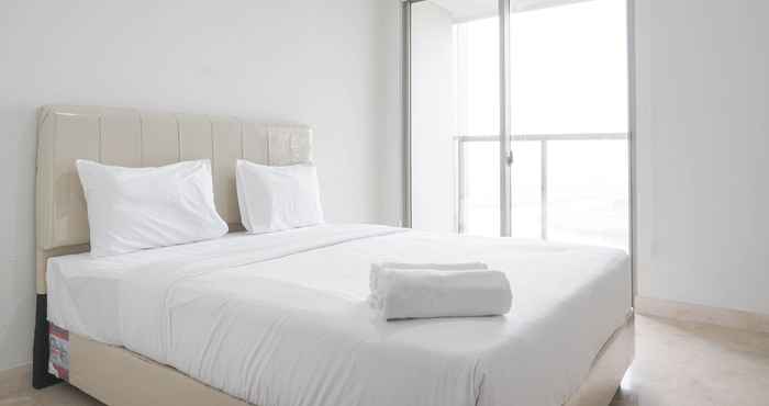 Kamar Tidur Strategic and Best Choice Studio at Gold Coast Apartment near PIK By Travelio