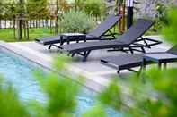 Swimming Pool Grand BS Airport Hotel Suvarnabhumi