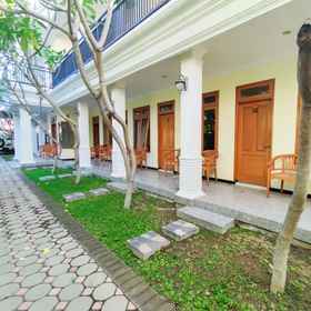 Lobby 1 Majapahit Residence by Homey, Makam Datuk Malik Ibrahim Hotels