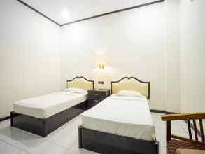 Bedroom De Gading Resident