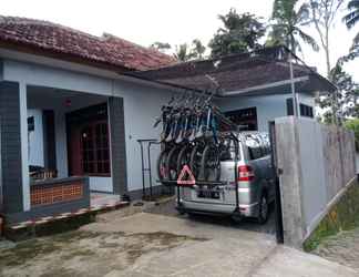 Exterior 2 AGUS HIDDEN HOMESTAY