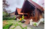 Bangunan 6 Andung Andung Villa & Resto