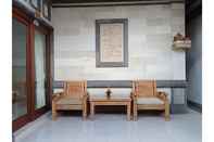 Lobby Arya Guest House