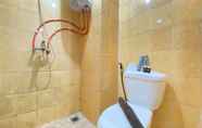 In-room Bathroom 6 Spacious 2BR at Buah Batu Park Apartment Near Telkom University By Travelio