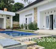 Exterior 3 Dapur Blessing Villa