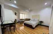 Bedroom 6 Town and Country Hotel - V. Mapa