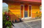 Bên ngoài 5 Villa Homestay Wisata 2