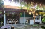 Bangunan 3 Salty Sea Guesthouse