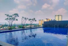 Swimming Pool 7 Cozy and Simply Studio 29th Floor at Evenciio Margonda Apartment By Travelio