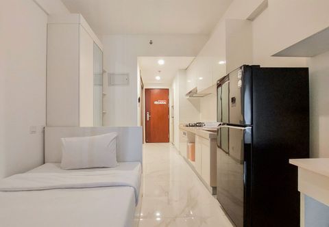 Bedroom Homey and Good Studio at Sky House BSD Apartment By Travelio