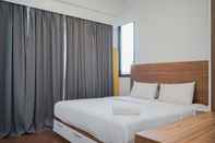 Bilik Tidur Comfy and Elegant 1BR at Marigold Nava Park Apartment By Travelio