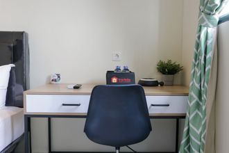 ห้องนอน 4 Strategic and Comfortable Studio Apartment Evenciio Margonda By Travelio