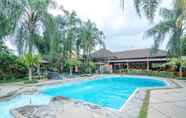 Swimming Pool 7 Hotel Montana Dua Malang