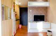 ห้องนอน 2 Relaxing and Calm Studio at Puri Mas Apartment By Travelio