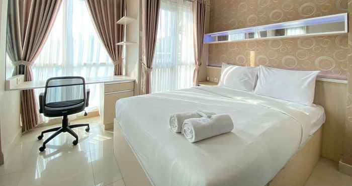 Kamar Tidur Cozy and Warm Studio Corner Room at Taman Melati Jatinangor Apartment By Travelio