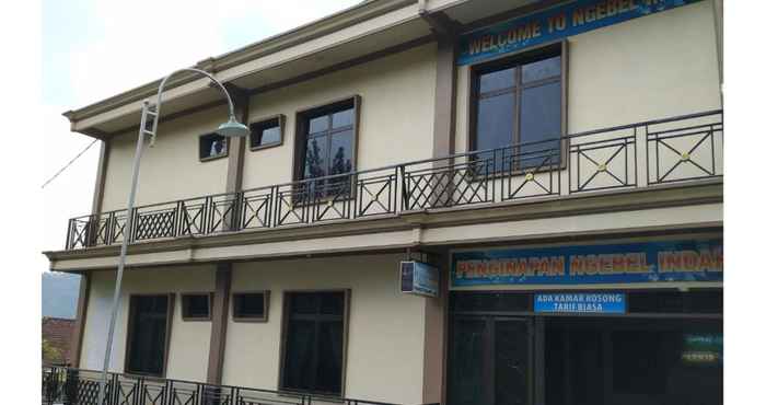 Luar Bangunan Hotel Ngebel Indah