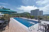 Swimming Pool Minh Duc Luxury Hotel