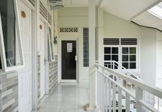 Exterior 3 Singgahsini Near UNY