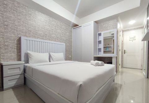 Bedroom Cozy and Warm Studio at Paltrow City Apartment By Travelio
