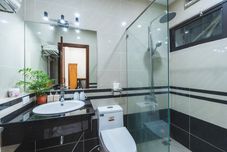 Toilet Kamar Hotel Ngoc Tram