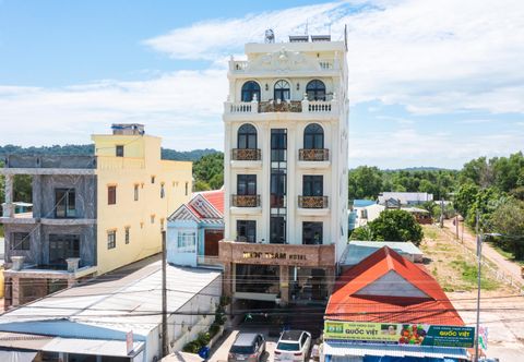 Bangunan Hotel Ngoc Tram