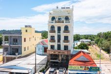 Bangunan Hotel Ngoc Tram