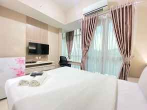 Bilik Tidur 4 Comfy and Stylish Studio at Taman Melati Jatinangor Apartment By Travelio