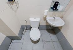 In-room Bathroom 5 Nice and Comfort 1BR at Akasa Pure Living BSD Apartment By Travelio