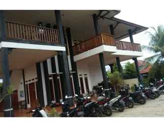 Exterior 2 Java Beach Sawarna