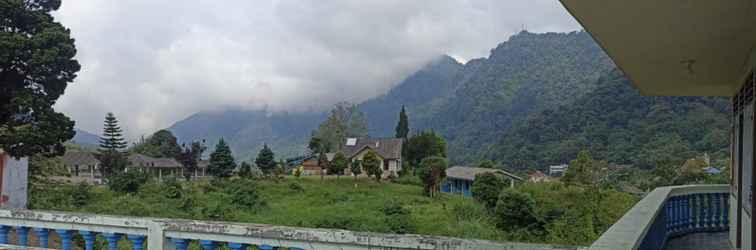 Lobby Pemandian dan Penginapan Gunung Sibayak 