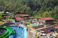 Swimming Pool KAMPUNG KARUHUN ECO GREEN PARK SUMEDANG