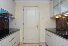 Common Space 5 Strategic 2BR Apartment at Istana Sahid Sudirman By Travelio