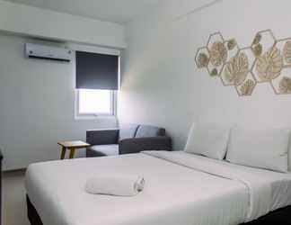 Bilik Tidur 2 Cozy Studio Room at Aeropolis Residence Apartment By Travelio