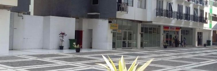 로비 The Jarrdin Apartment by Libergory