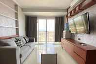 พื้นที่สาธารณะ Comfy 2BR at Gateway Pasteur Apartment By Travelio