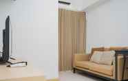 Ruang untuk Umum 3 Comfy and Nice 2BR Apartment at M-Town Residence near Summarecon By Travelio