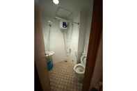 In-room Bathroom One Stop Living at Margonda