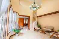 ล็อบบี้ Brightly Clean and Spacious Villa